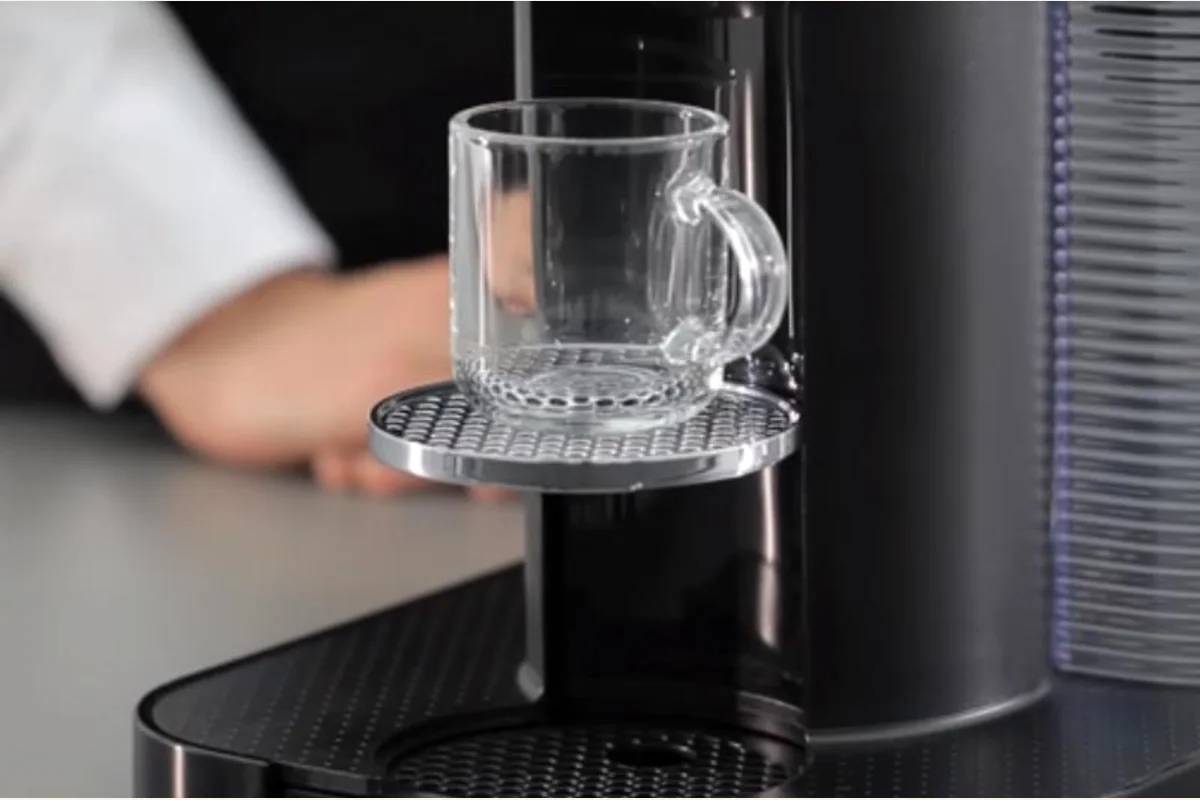 Nespresso VertuoLine adjustable cup support for espresso cups and mugs